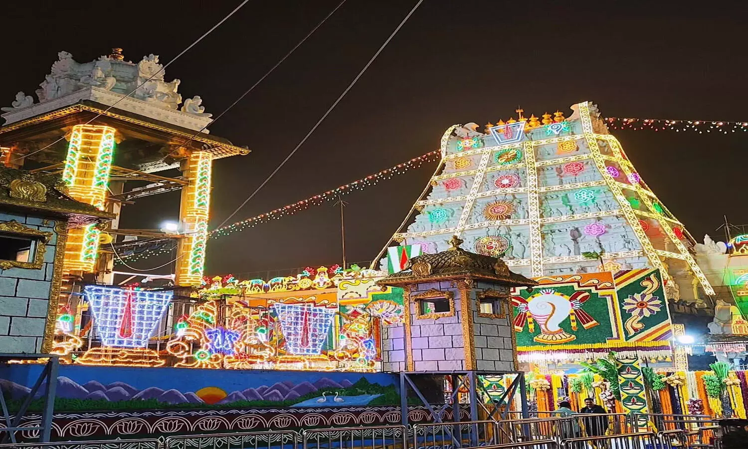 crowd, divotees, que lines, crowd, divotees, que lines,