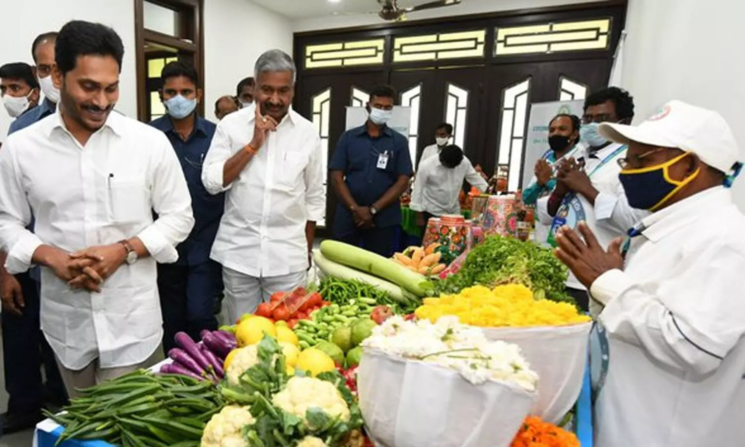 Ys Jagan : నేడు జగనన్న తోడు నిధుల విడుదల