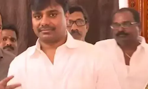 మా నాన్న వైసీపీలో చేరరు : ముద్రగడ కుమారుడు