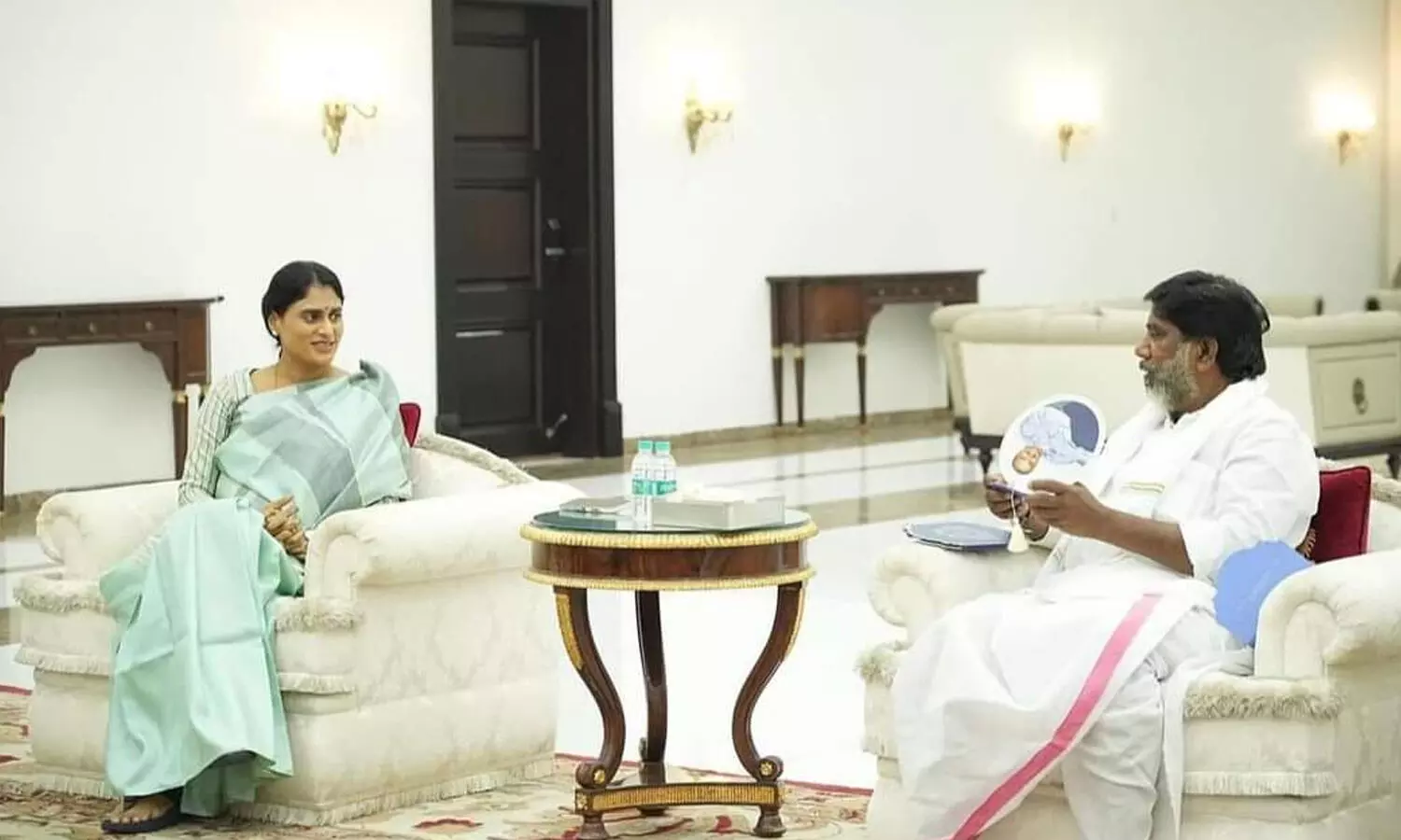 భట్టిని కలిసిన వైఎస్ షర్మిల