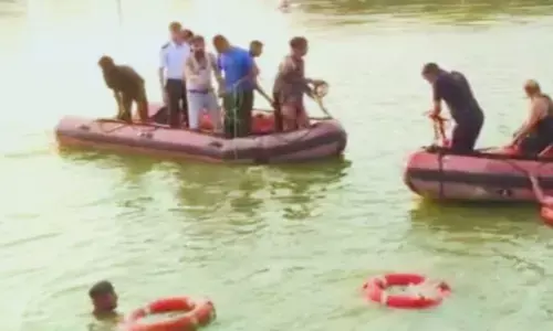 Big Breaking : పడవ ప్రమాదం..14 మంది విద్యార్థుల మృతి.. మరికొందరు గల్లంతు