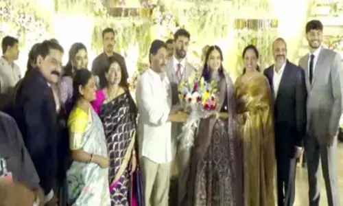 షర్మిల కుమారుడి నిశ్చితార్థ వేడుకలో జగన్ దంపతులు