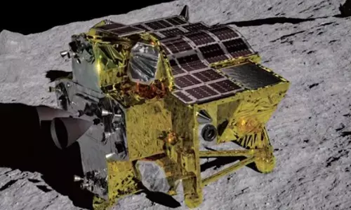 Japan : చంద్రుడిపై స్పేస్ షిప్ ల్యాండ్ అయింది.. కానీ?