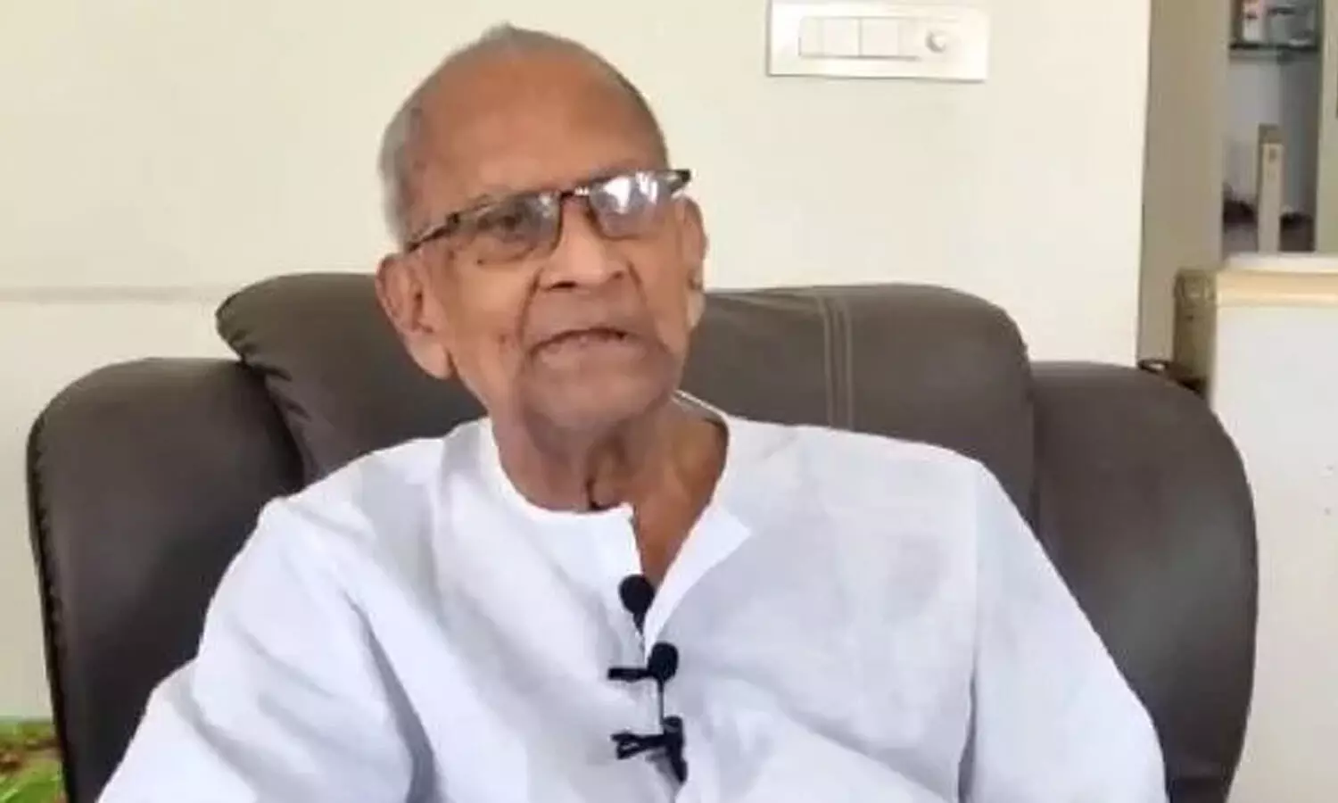 కాపు రిజర్వేషన్లపై మ్యానిఫేస్టోలో చోటేదీ.. మరో లేఖ విడుదల చేసిన జోగయ్య