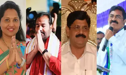 అమరావతిలో వైసీపీ రెబల్ ఎమ్మెల్యేలు