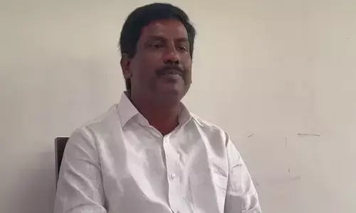 YSRCP : పార్టీని వీడనని చెబుతున్న మరో ఎమ్మెల్యే