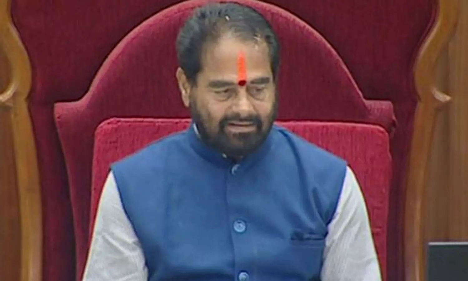 ఏపీ అసెంబ్లీలో టీడీపీ సభ్యుల నిరసన