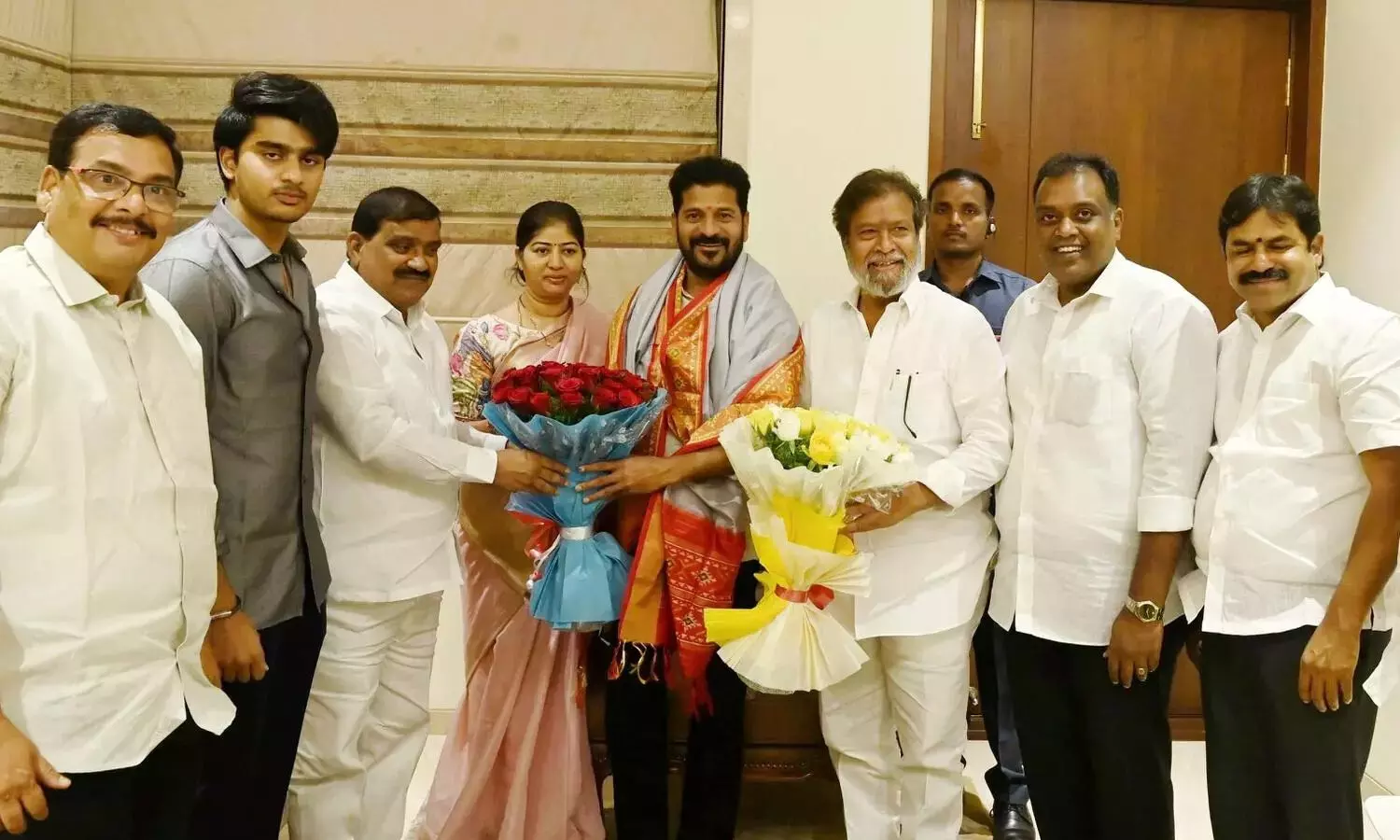 BRS : బీఆర్ఎస్ కు షాకివ్వనున్న మాజీ మంత్రి