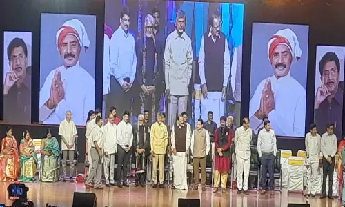 Murali Mohan : యాభై ఏళ్ల జయభేరి.. మురళీమోహన్ సన్మాన సభలో చంద్రబాబు