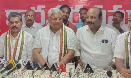 ఎన్నికల వేళ ఉద్యోగుల అల్టిమేటం.. సమ్మెకు సిద్ధమంటూ