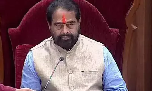 నేడు స్పీకర్ ఎదుటకు రెబల్ ఎమ్మెల్యేలు