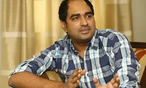 డైరెక్టర్ క్రిష్ ను ఎన్ని గంటలు విచారించారంటే?