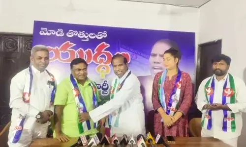 BabuMohan, ComedianBabuMohan, PrajashanthiParty, BabuMohanPolitics