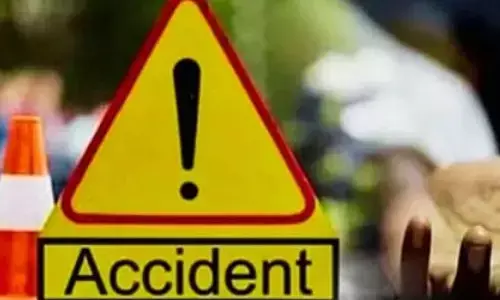 road accident,  two died, janagav, telangana
