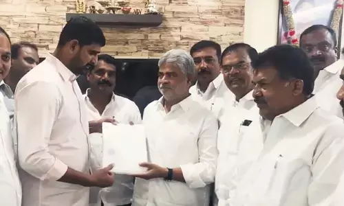 దానంపై అనర్హత వేటు వేయండి : బీఆర్ఎస్