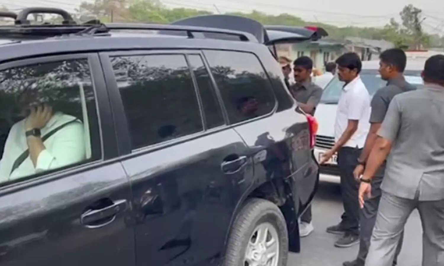 nara lokesh, tdp, vehicle, checked by the police, Police search Naralokesh Vehicle nara lokesh, tdp, vehicle, checked by the police, Police search Naralokesh Vehicle