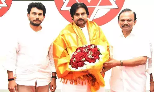 pawan kalyan, janasena party, magunta srinivasulu reddy, tdp, Magunta meets Pavankalyan
