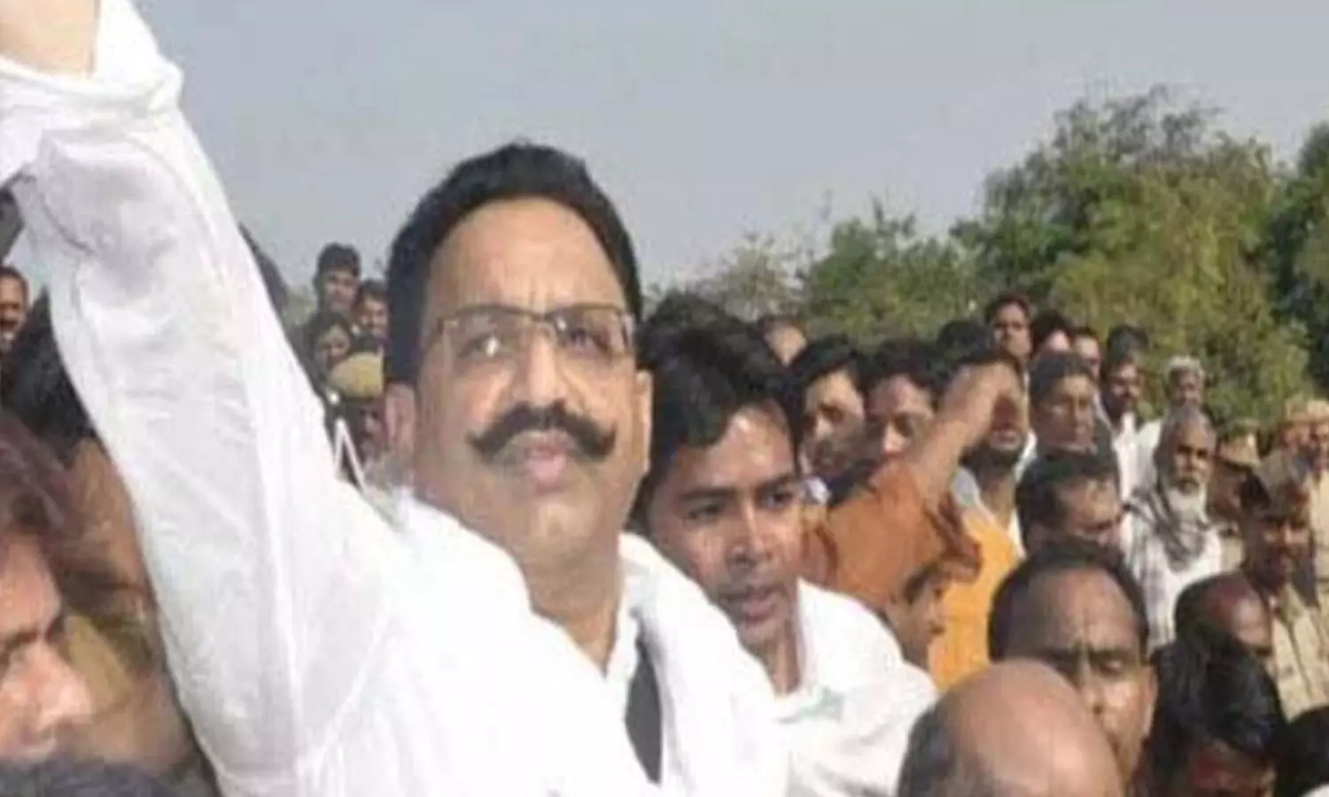 యూపీలో గ్యాంగ్‌స్టర్ మృతి.. రాష్ట్రంలో 144వ సెక్షన్