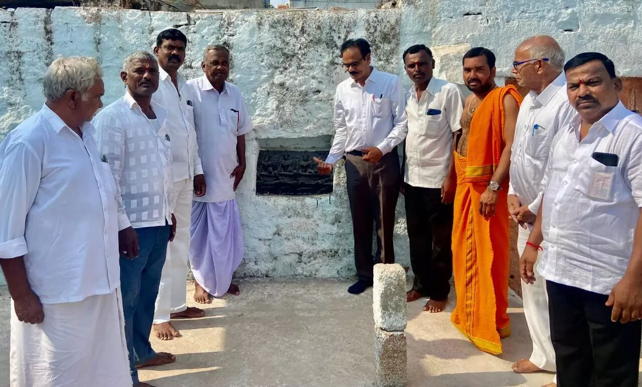 కాకతీయుల శిల్పాలను కాపాడుకోవాలి