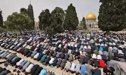 Ramadan : నేడు రంజాన్.. ముస్లిం సోదరులకు ఈద్ శుభాకాంక్షలు