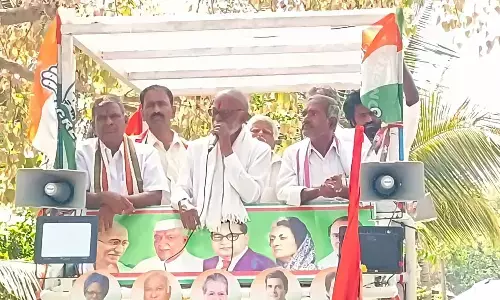 మడకశిరలో రఘువీరా ప్రచారం