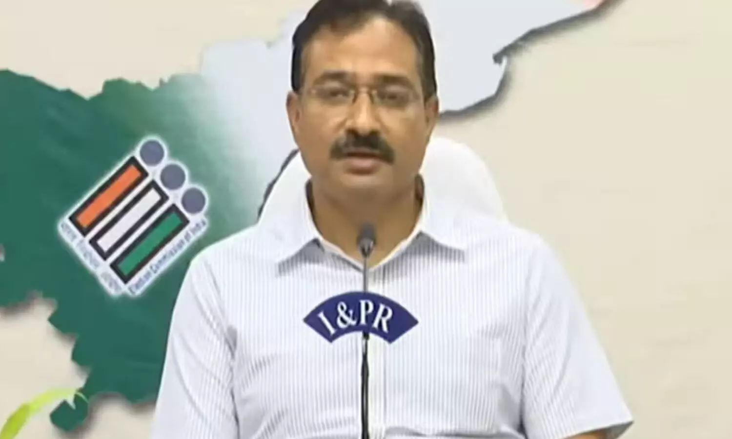 పోలీస్ బాస్‌లపై వేటు తప్పదా?