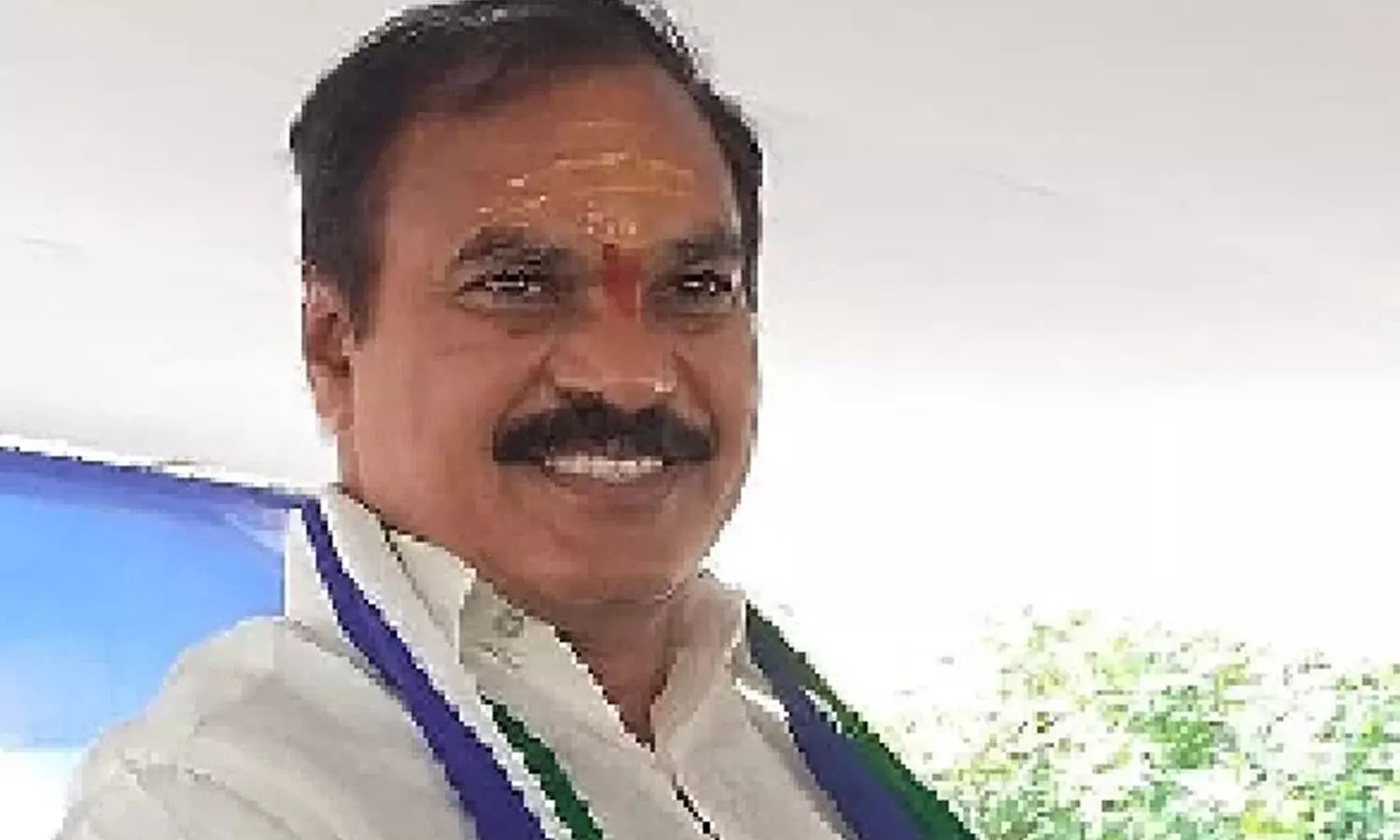 Breaking : వైసీపీ నేత తోట త్రిమూర్తులకు బెయిల్