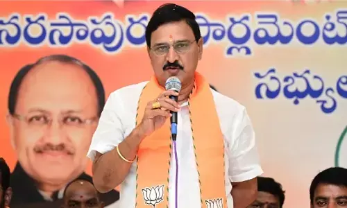 నరసాపురం టిక్కెట్ శ్రీనివాస వర్మకే