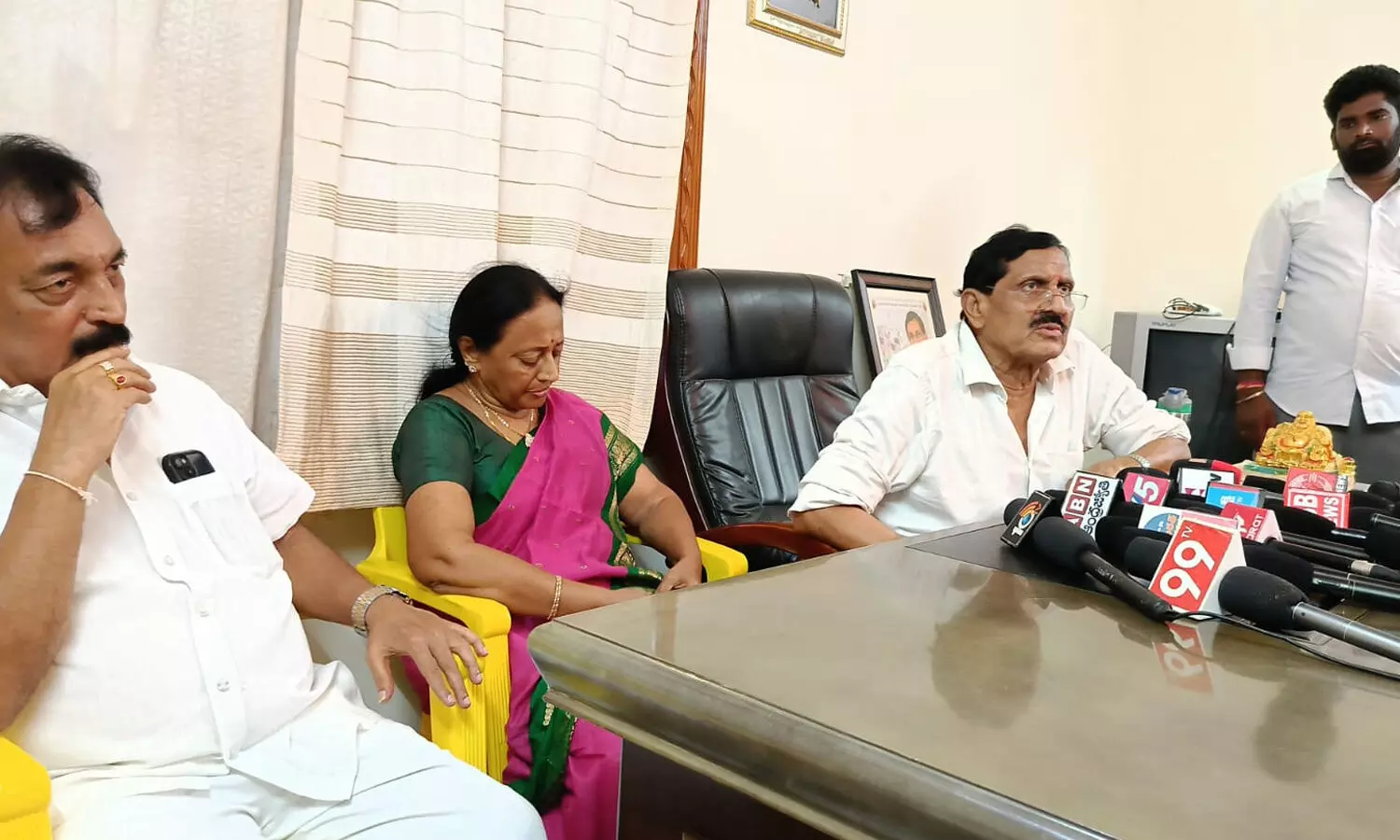 నేను టీడీపీ అభ్యర్థికి మద్దతివ్వను : మాజీ ఎమ్మెల్యే దివి శివరామ్