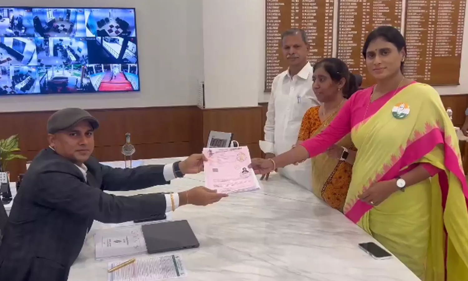 Ys Sharmila : నామినేషన్ దాఖలు చేసిన వైఎస్ షర్మిల