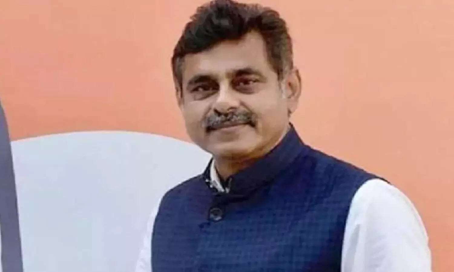 Konda : రెండు రాష్ట్రాల్లో రిచ్చెస్ట్ పొలిటీషియన్.. ఆస్తులు ఎంతో తెలిస్తే?