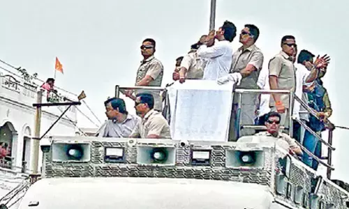 Ys Jagan : నేడు బస్సు యాత్రకు విరామం.. మ్యానిఫేస్టోపై కీలక భేటీ