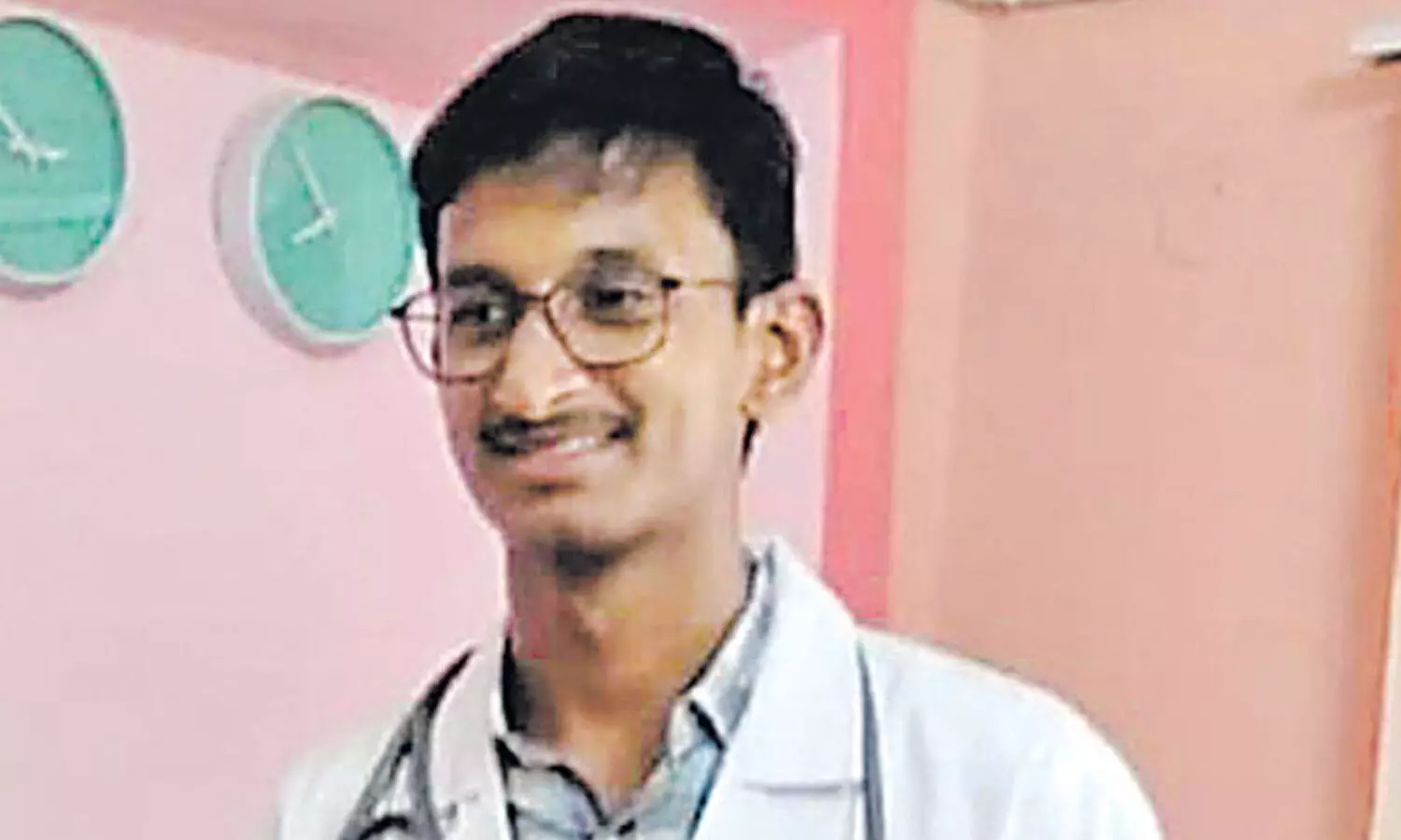 వైద్య విద్య కోసం వెళ్లి తిరిగి రాని లోకాలకు