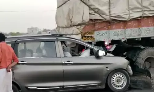 road accident, car, six people died, suryapet district, Nalgonda Road accident