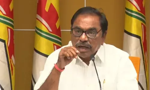 జగన్ ఫూల్స్ ను చేయడానికి ప్రయత్నిస్తున్నారు