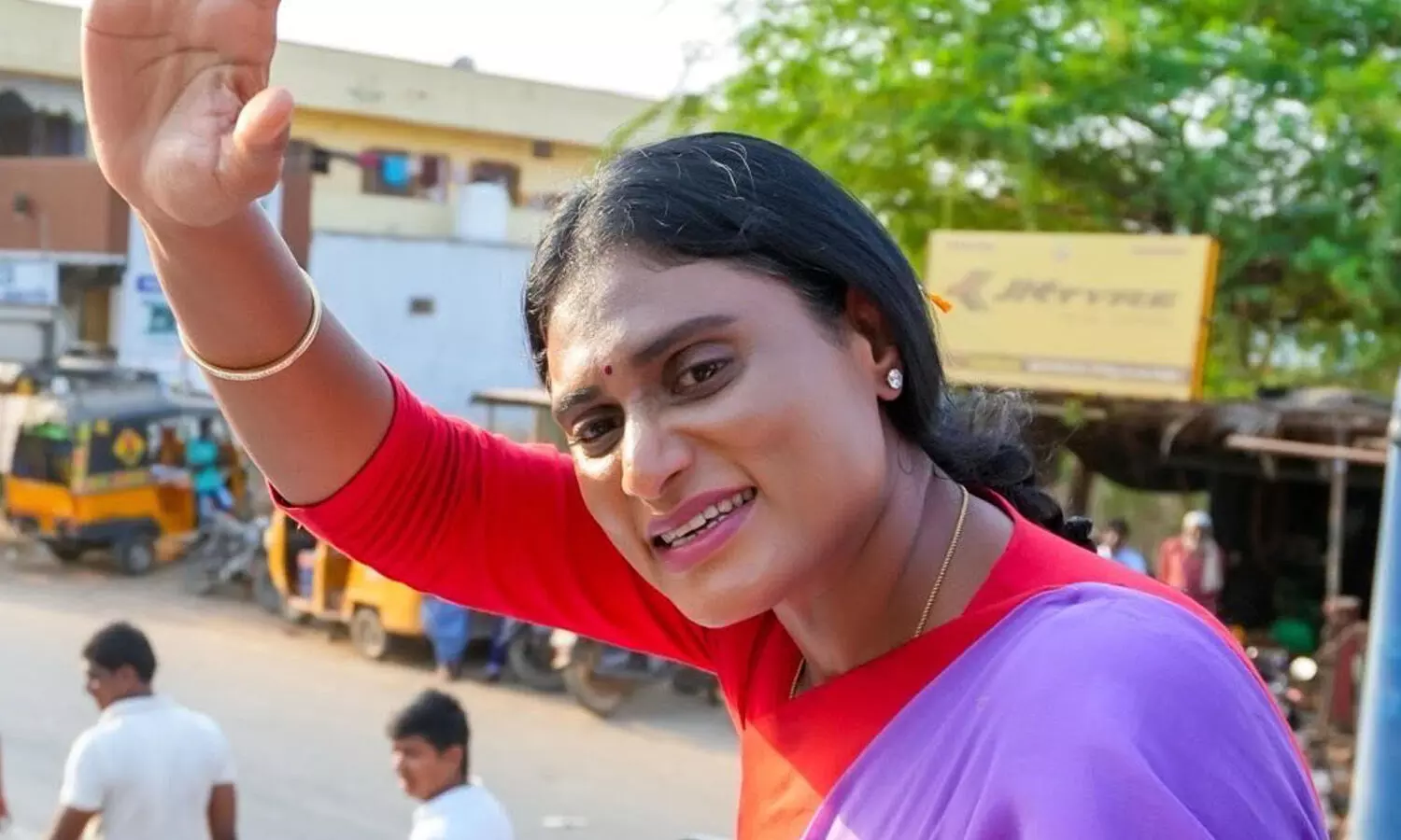 Ys Sharmila : అవినాష్ కు జగన్ టిక్కెట్ ఇచ్చింది అందుకే