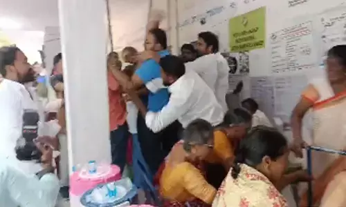 వైసీపీ ఎమ్మెల్యేపై తిరగబడిన ఓటరు.. చేయి చేసుకోవడంతో?