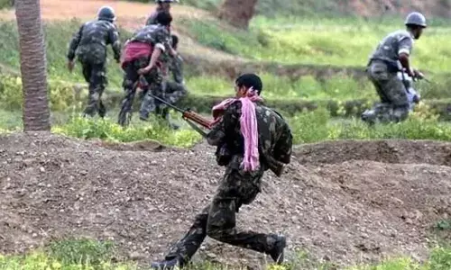 Encounter : ఛత్తీస్‌గడ్ లో భారీ ఎన్ కౌంటర్.. 8 మంది మావోల మృతి