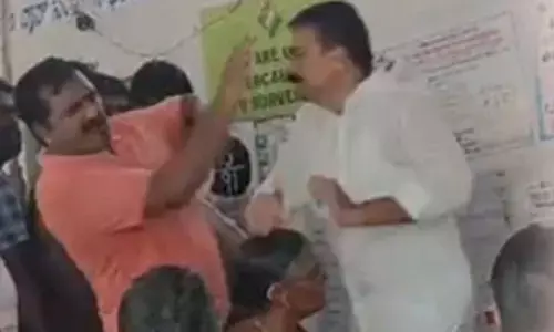 YSRCP : వైసీపీ ఎమ్మెల్యేపై కేసు నమోదు.. బాధితుడికి నిమ్మగడ్డ పరామర్శ