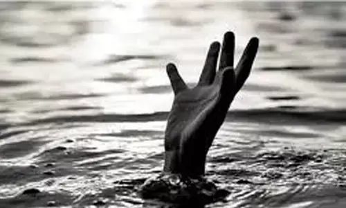 Breaking : సూర్యలంక బీచ్ లో గల్లంతయిన నలుగురు తెలంగాణ యువకులు