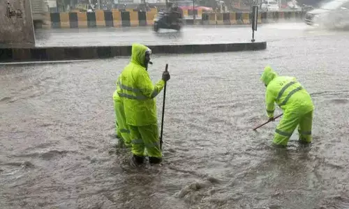 Hyderabad : అవసరమైతేనే బయటకు రండి... నగరవాసులకు జీహెచ్‌ఎంసీ వార్నింగ్