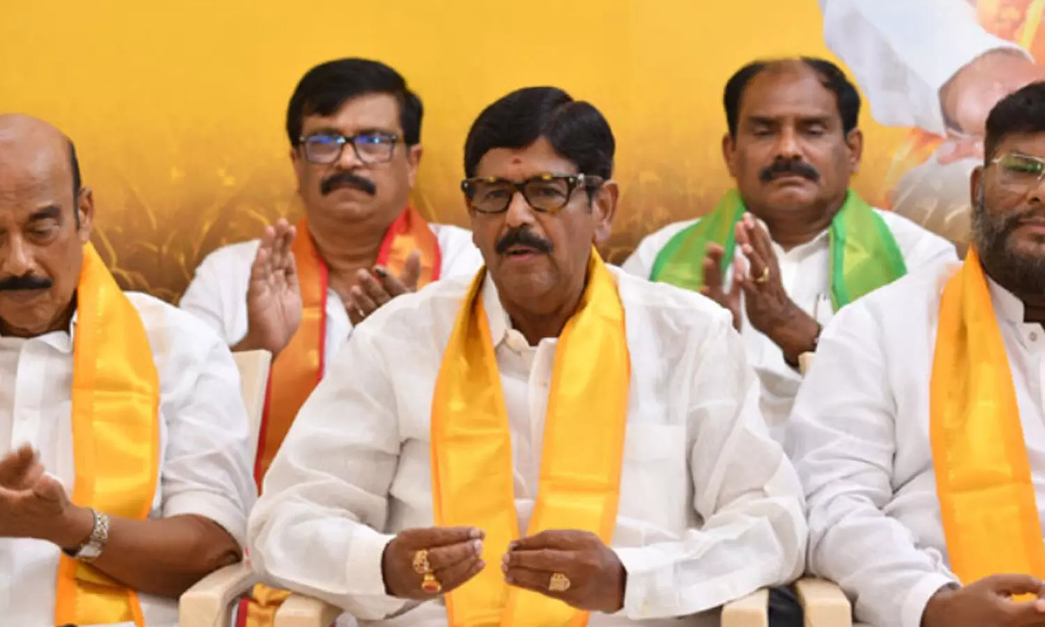 Anam : కూటమికి ఎన్ని సీట్లు వస్తాయో చెప్పిన ఆనం.. ఆ ఫిగర్ చేరుకుంటామని