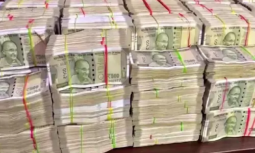 India : దేశ వ్యాప్తంగా ఎన్నికల్లో పట్టుకున్న సొమ్ము ఎంతో తెలుసా?