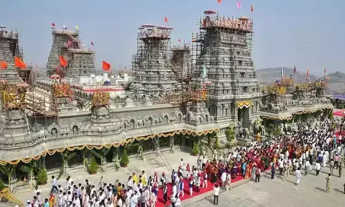 lunar eclipse, temples open,