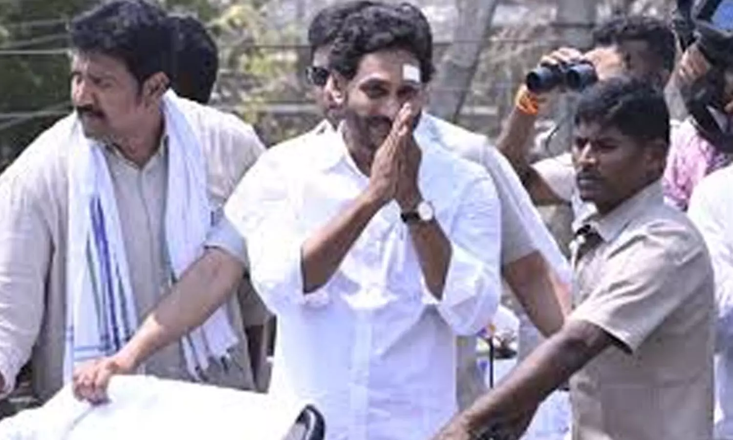 జగన్ పై రాయి దాడి కేసు.. విచారణ వాయిదా జగన్ పై రాయి దాడి కేసు.. విచారణ వాయిదా