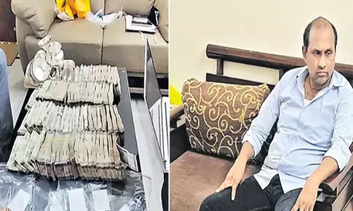 ఏసీపీ ఇంట్లో ఏసీబీ.. బయటపడిన నోట్ల కట్టలు.. స్థిరాస్థి పత్రాలు