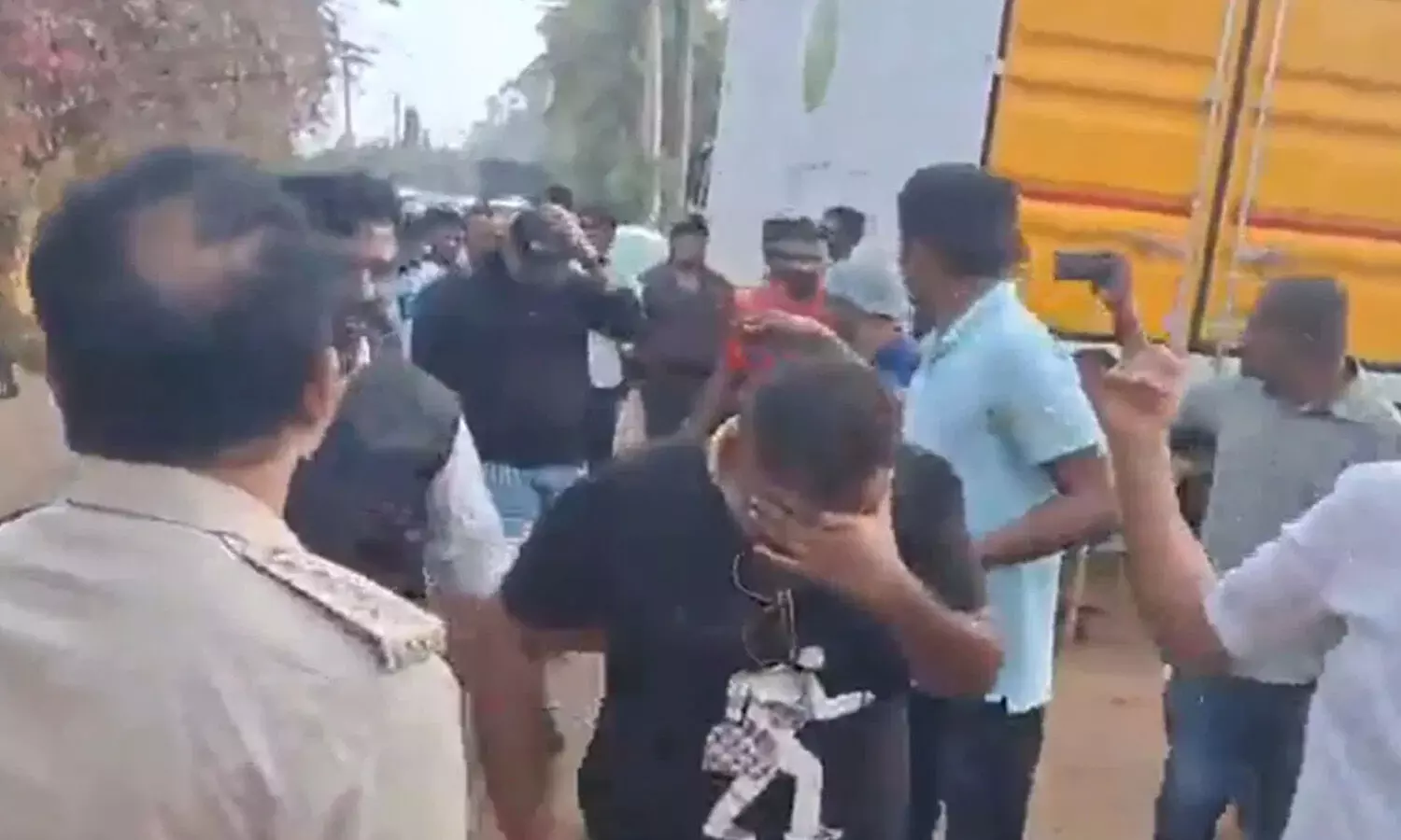 నేడు బెంగళూరు రేవ్ పార్టీ కేసులో నిందితుల విచారణ