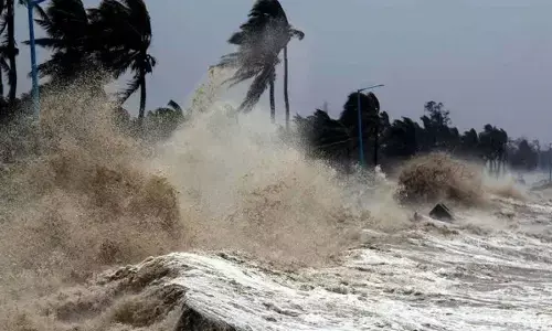 Remal Cyclone : సముద్రం అల్లకల్లోలం.. భారీగా ఎగిసి పడుతున్న అలలు