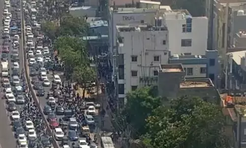 Hyderabad : గచ్చిబౌలిలో మంగళవారం ట్రాఫిక్ చూశారా?