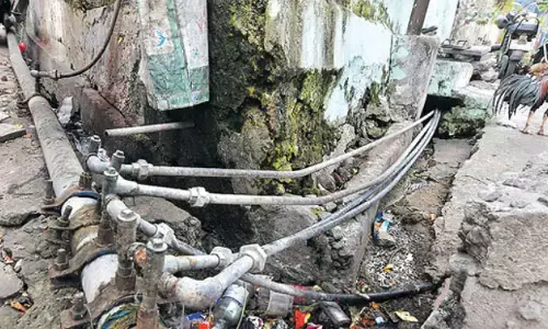 contaminated water,  two people died, drinking water, vijayawada